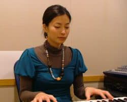 東京のボイストレーニングスクールM&N Bit Of Sound講師の山田由紀先生